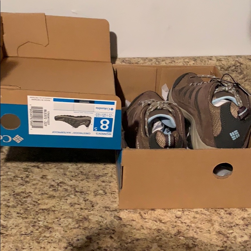 Women’s Columbia Hiking shoes - Picture 4 of 6